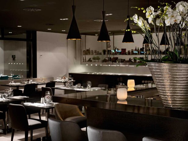 Wyndham Stuttgart Airport Messe Parken www.stuttgart-airport.com